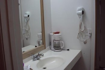 Dixie Plaza Motel