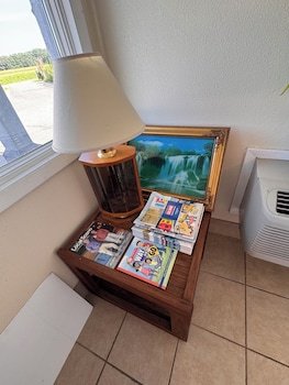 Whispering Pines Motel