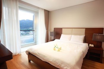 Riviera Hotel Geoje
