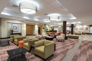 DoubleTree by Hilton Grand Rapids Airport