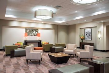 DoubleTree by Hilton Grand Rapids Airport