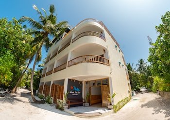 Manta Sea View Himandhoo