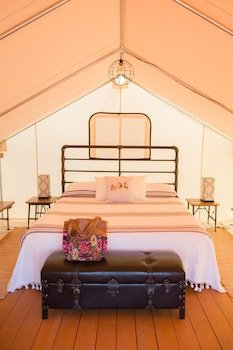 Basecamp 37°