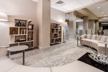 Holiday Inn Select Lafayette-City Centre