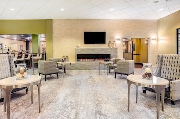 Holiday Inn Select Lafayette-City Centre