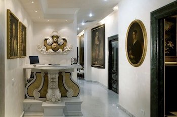 Hotel Arcom Palace