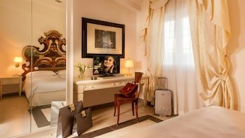Hotel Arcom Palace