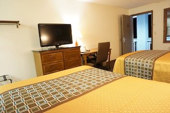 Lakes Inn