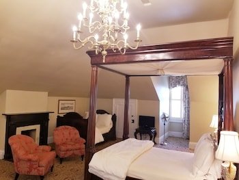 Dunleith Historic Inn