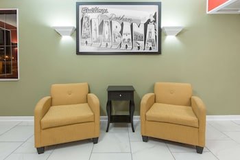 Super 8 by Wyndham Dothan