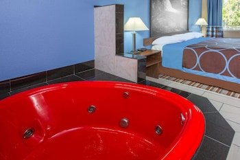 Super 8 by Wyndham Dothan