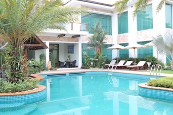 Palm Spring Resort & Spa