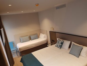 Hotel Torrent