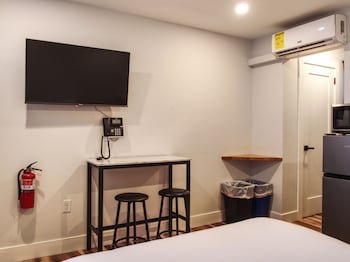 Ethan Allen Motel