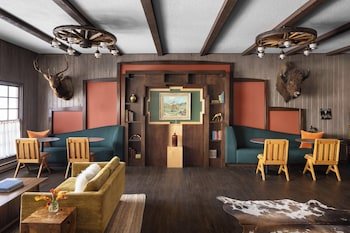 The Virginian Lodge