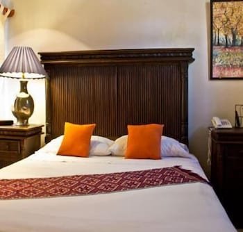 Casa Madonna Providence Hotel Boutique