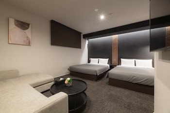 Grand Base Hakata Premium