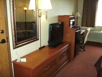 All American Inn & Suites