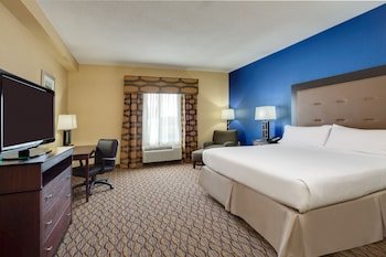Holiday Inn Express & Suites Tower Center New Brunswick