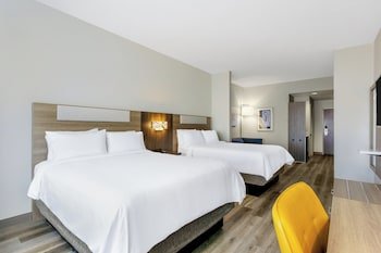 Holiday Inn Express & Suites Orlando-Ocoee East