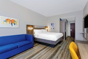 Holiday Inn Express & Suites Orlando-Ocoee East