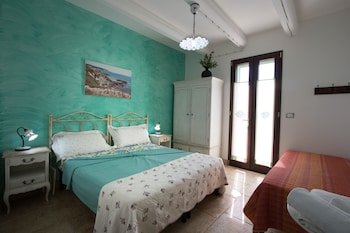 Casale De Li Canti