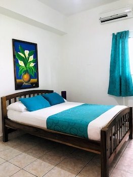 HC Liri Hotel