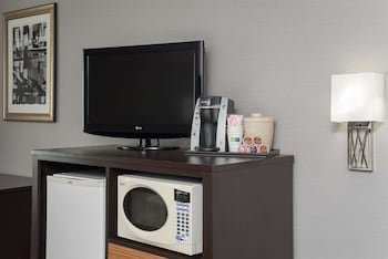 Holiday Inn Express & Suites Danville