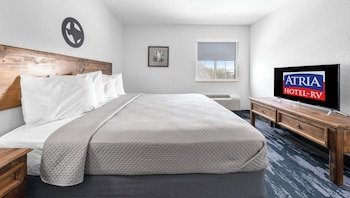 Atria Hotel and RV McGregor