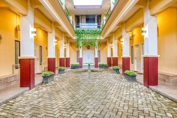 House Of Soteria by RedDoorz