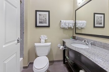 Wingate by Wyndham Lake Charles Casino Area