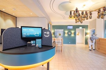 Hey Lou Hotel Piding