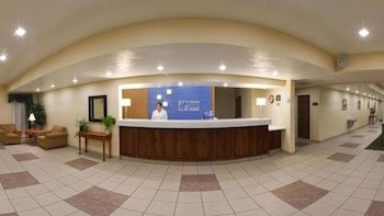 Holiday Inn Express & Suites Elkins