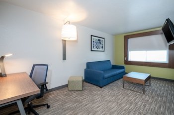 Holiday Inn Express & Suites Elkins