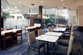 Courtyard Los Angeles LAX/Century Boulevard