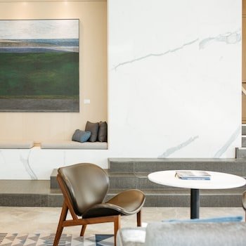 Andaz Ottawa ByWard Market, by Hyatt