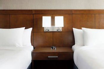 Courtyard by Marriott Los Angeles Woodland Hills