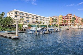 Bayfront Inn 5th Ave