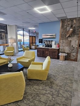 Grand Smokies Resort Lodge