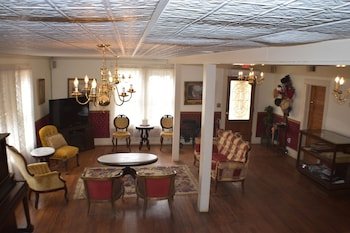 The Hotel Texan