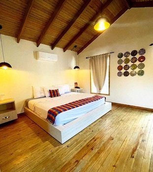 Mayan Hills Resort