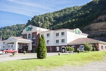 Holiday Inn Express & Suites Logan