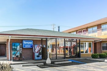 Rodeway Inn & Suites
