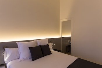 Izara Plaza Catalunya