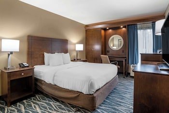 Comfort Inn & Suites Newark - Wilmington
