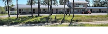Pine Ridge Motel