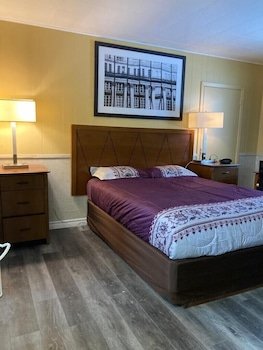 Pine Ridge Motel