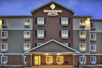 WoodSpring Suites Grand Rapids Holland