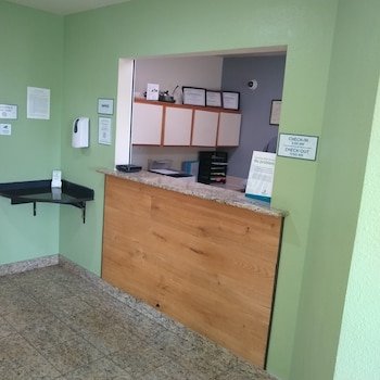 WoodSpring Suites Grand Rapids Holland