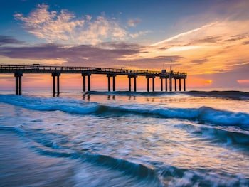 Beacher’s Lodge Oceanfront Suites